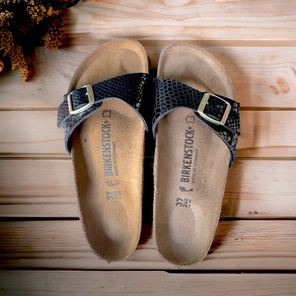 *NEW* Birkenstock Madrid Black Shiny Python Sandal, Size 37 (US Women’s 6 - 6.5) - Picture 3 of 5